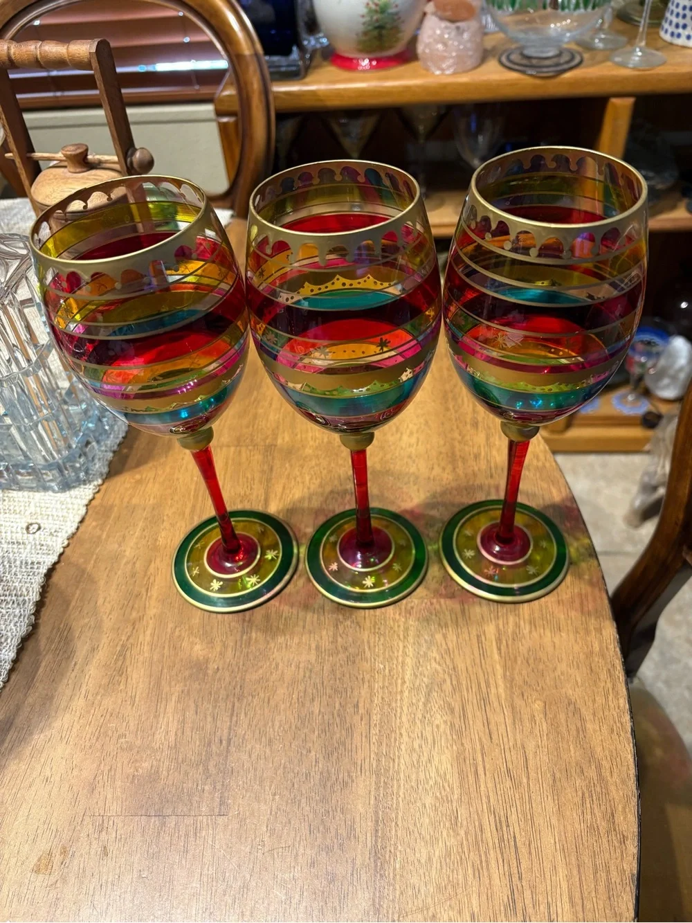 Pier 1 vintage discontinued set of 3 like new wine/water glasses. Made in Romani